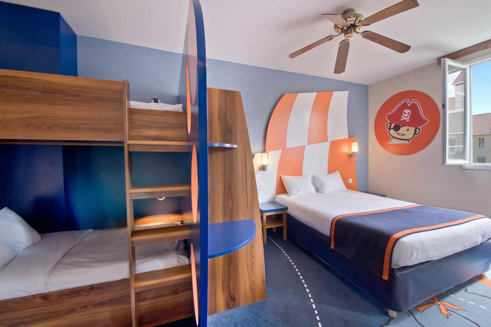 Hotel Explorers Marne-la-vallee 3*