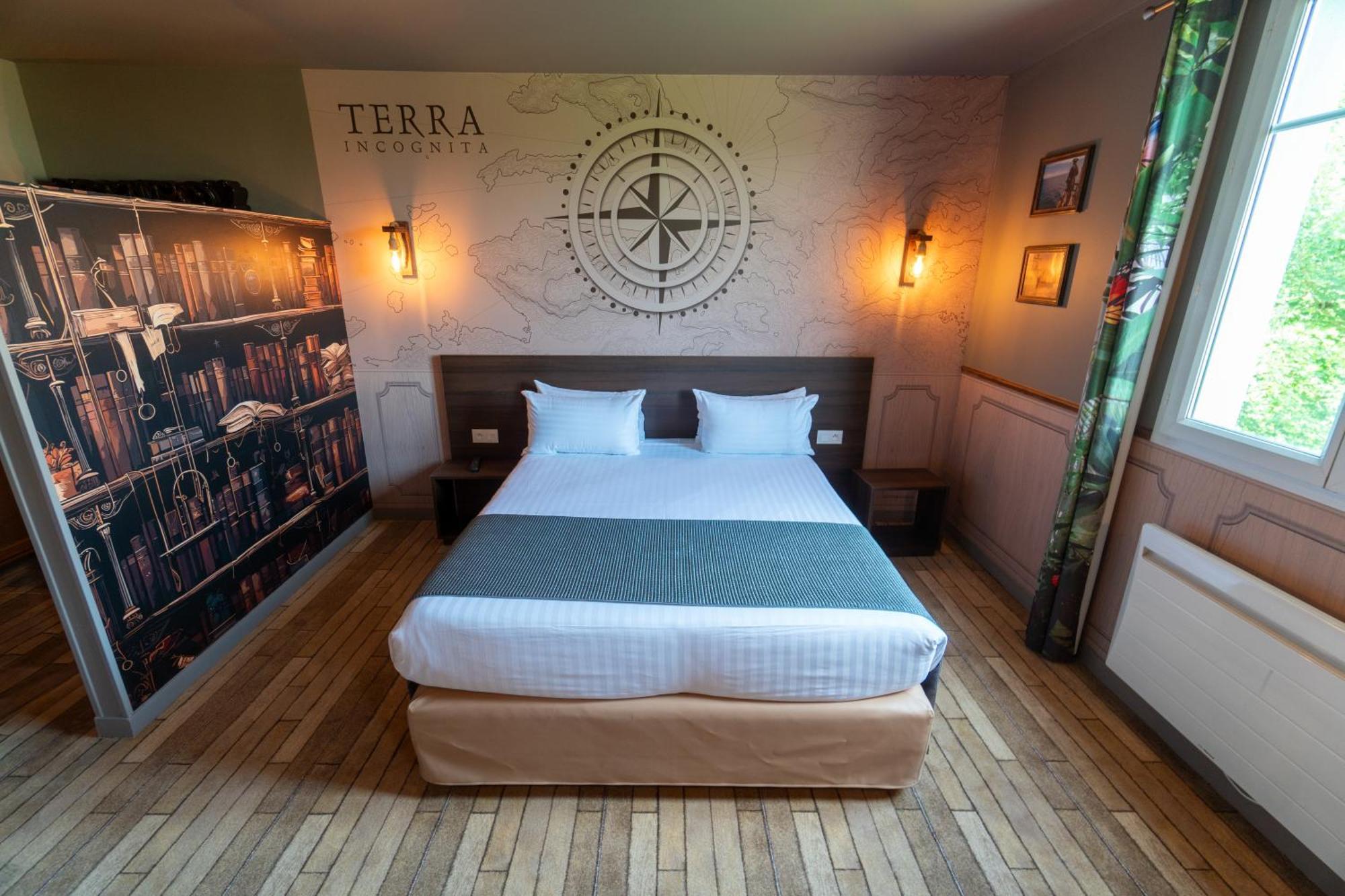 Hotel Explorers Marne-la-vallée 3*