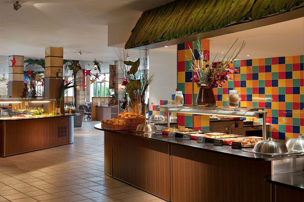 Explorers Marne-la-vallée Hotel 3*